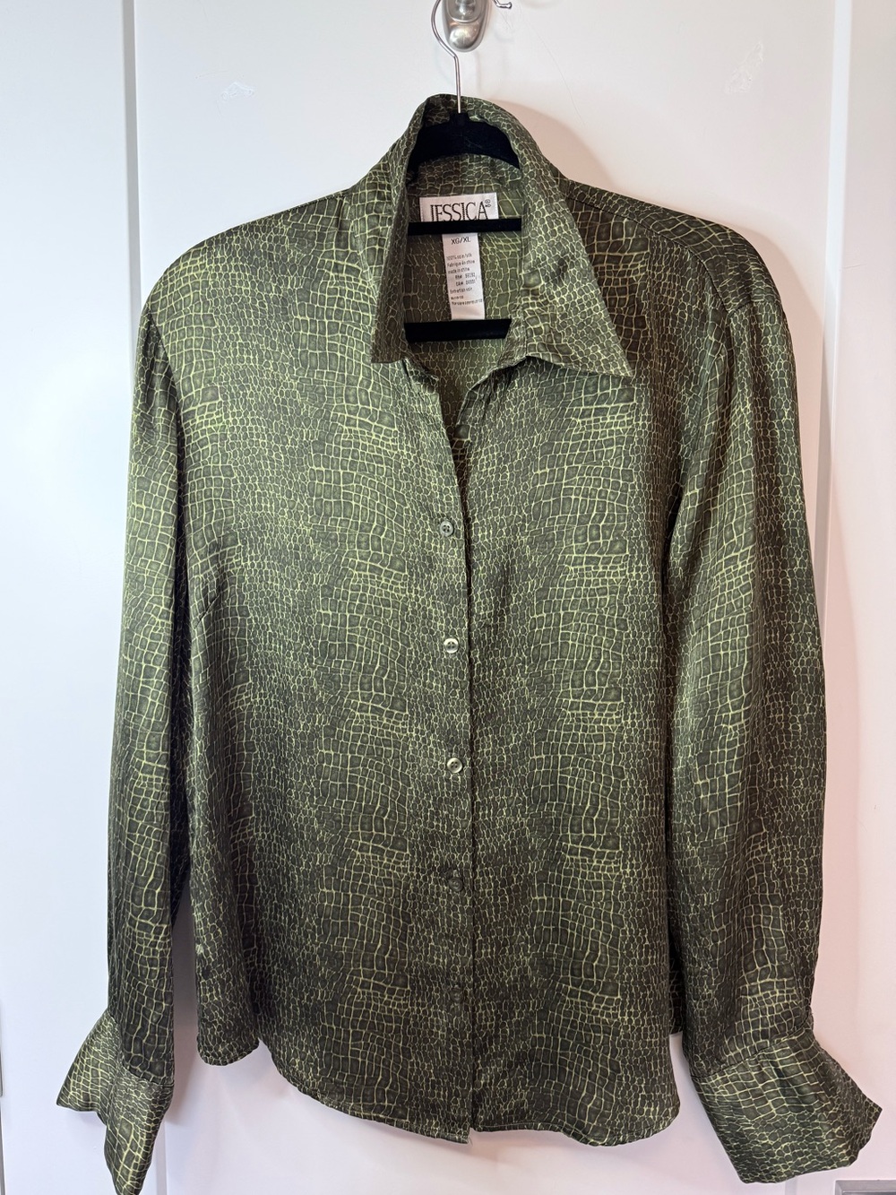 Jessica Silk Blouse - Picture 2 of 6